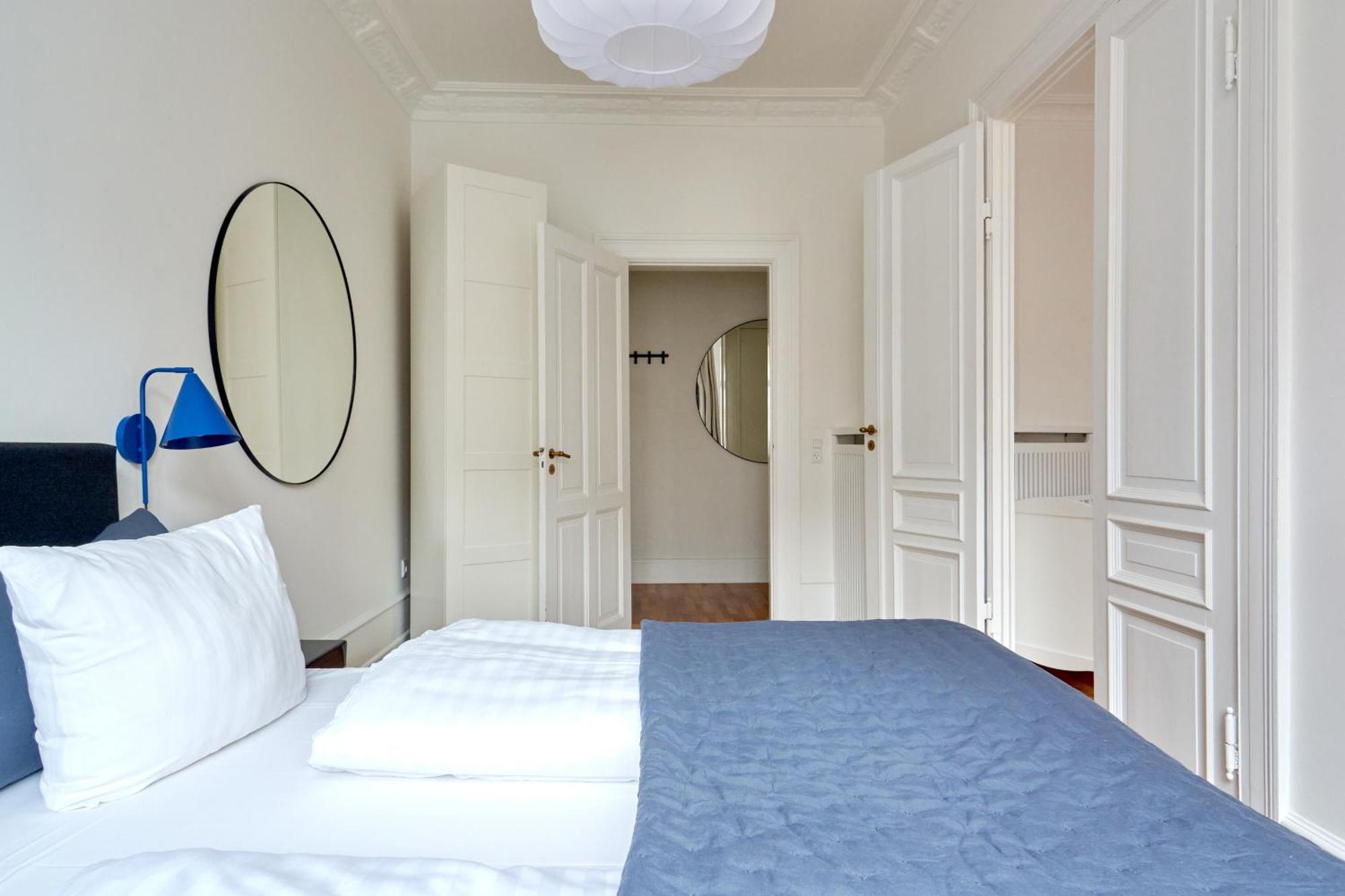 Spacious 3 Bedroom Manor Flat Next To Tivoli Копенгаген Экстерьер фото