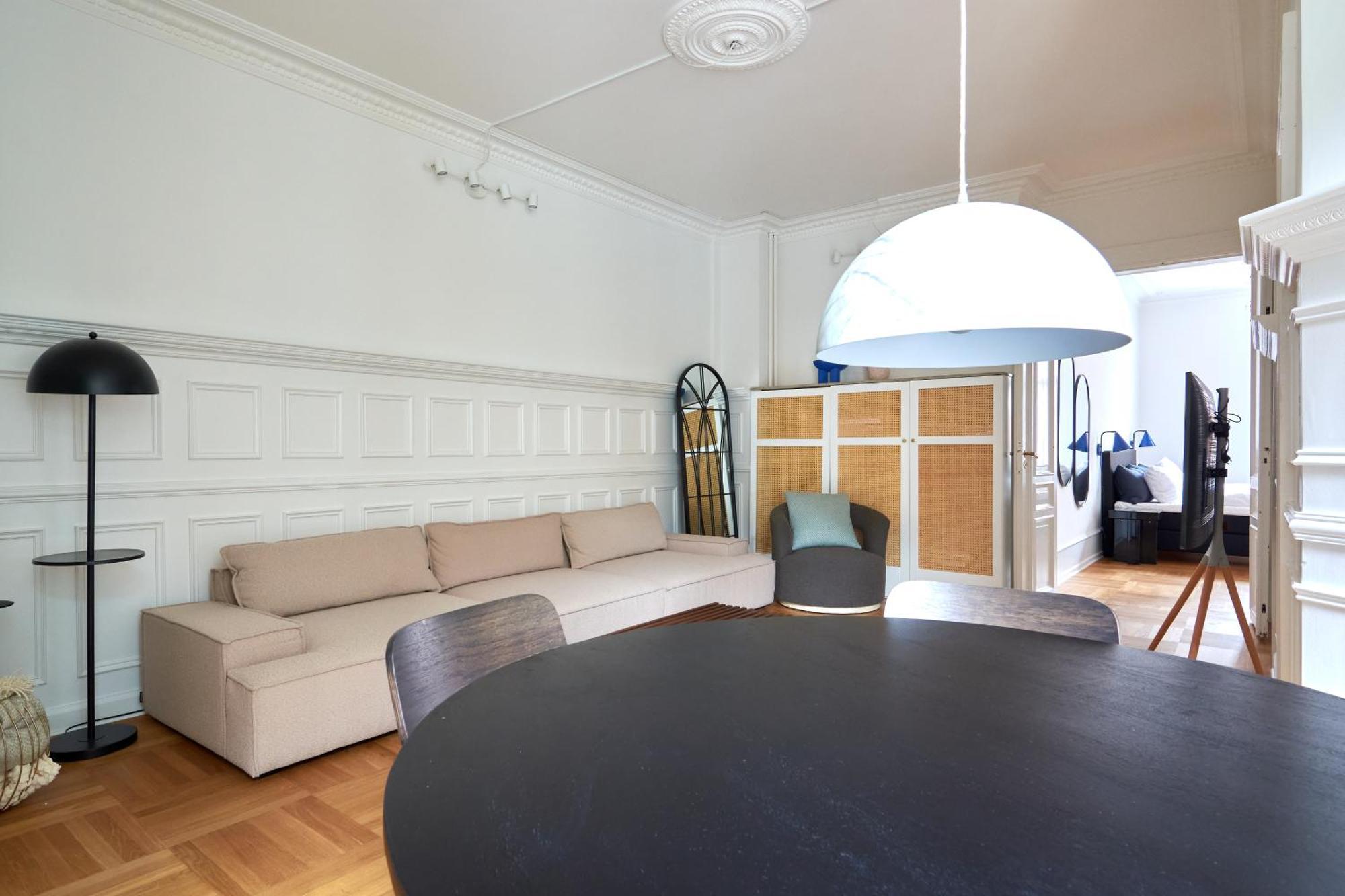 Spacious 3 Bedroom Manor Flat Next To Tivoli Копенгаген Экстерьер фото